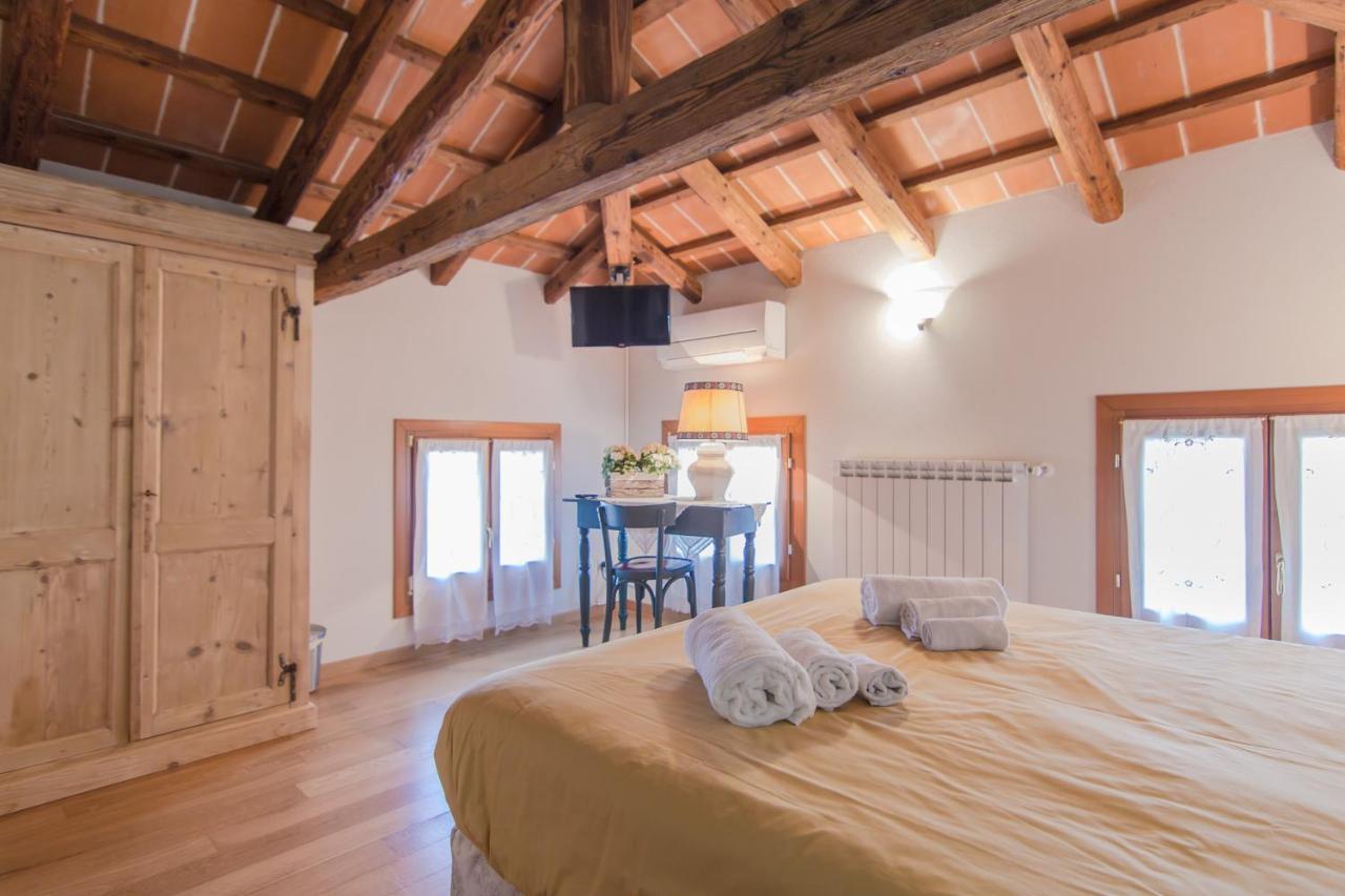 Вилла Casolare La Quercia Correzzola Экстерьер фото