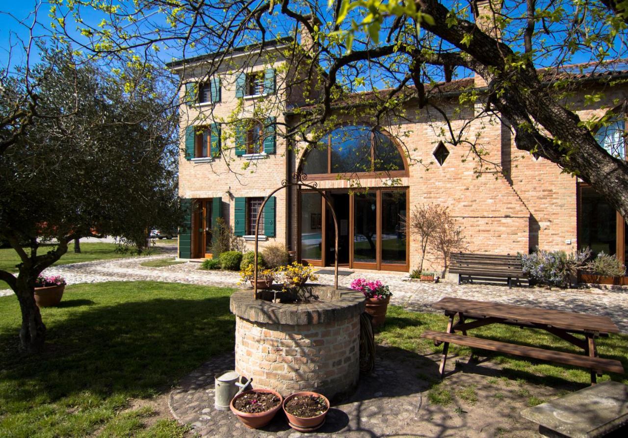 Вилла Casolare La Quercia Correzzola Экстерьер фото
